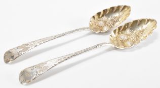 PAIR OF GEORGE IV SILVER HALLMARKED BERRY SPOONS