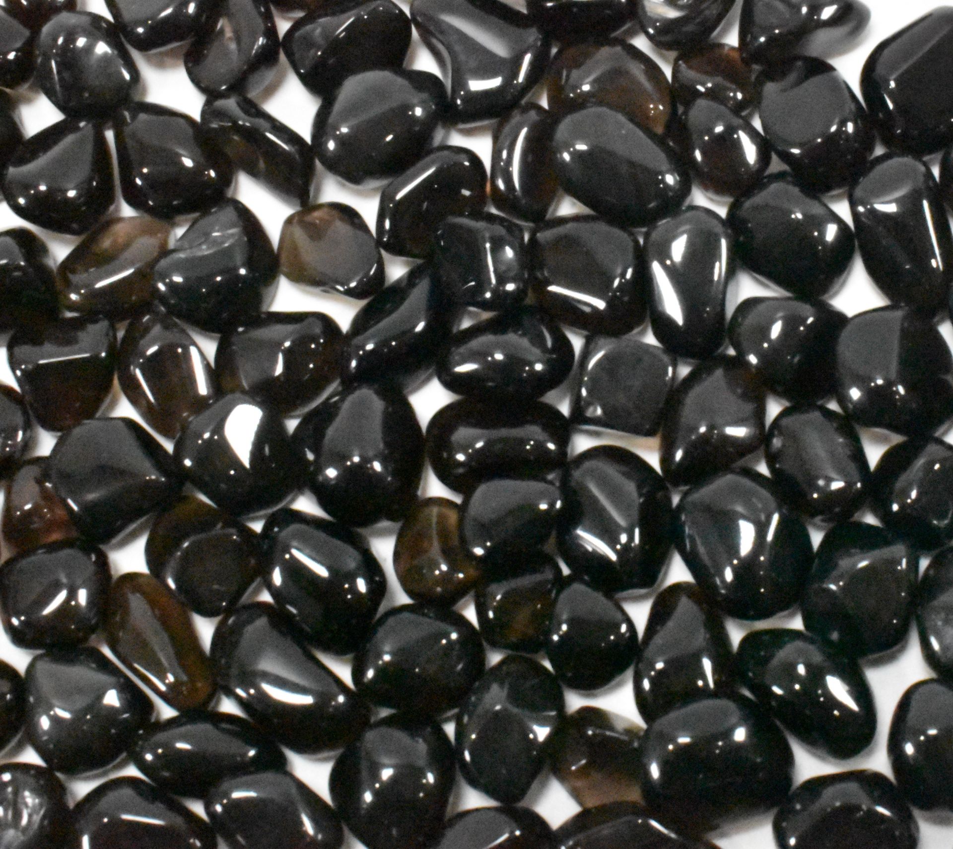 LARGE QUANTITY BLACK OBSIDIAN - Image 3 of 5