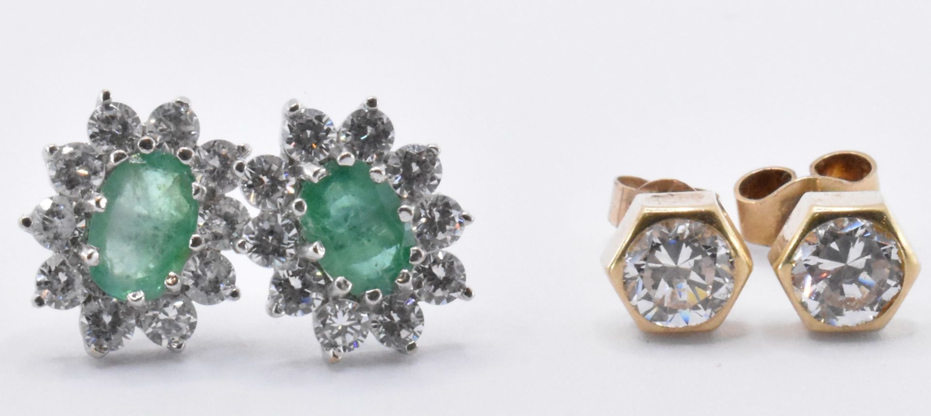 FOUR PAIRS OF 9CT GOLD STUD EARRINGS INCLUDING EMERALD - Image 4 of 5