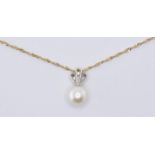 9CT GOLD PEARL AND DIAMOND PENDANT NECKLACE