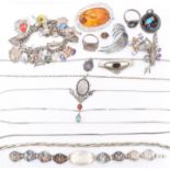 ASSORTMENT OF SILVER JEWELLERY