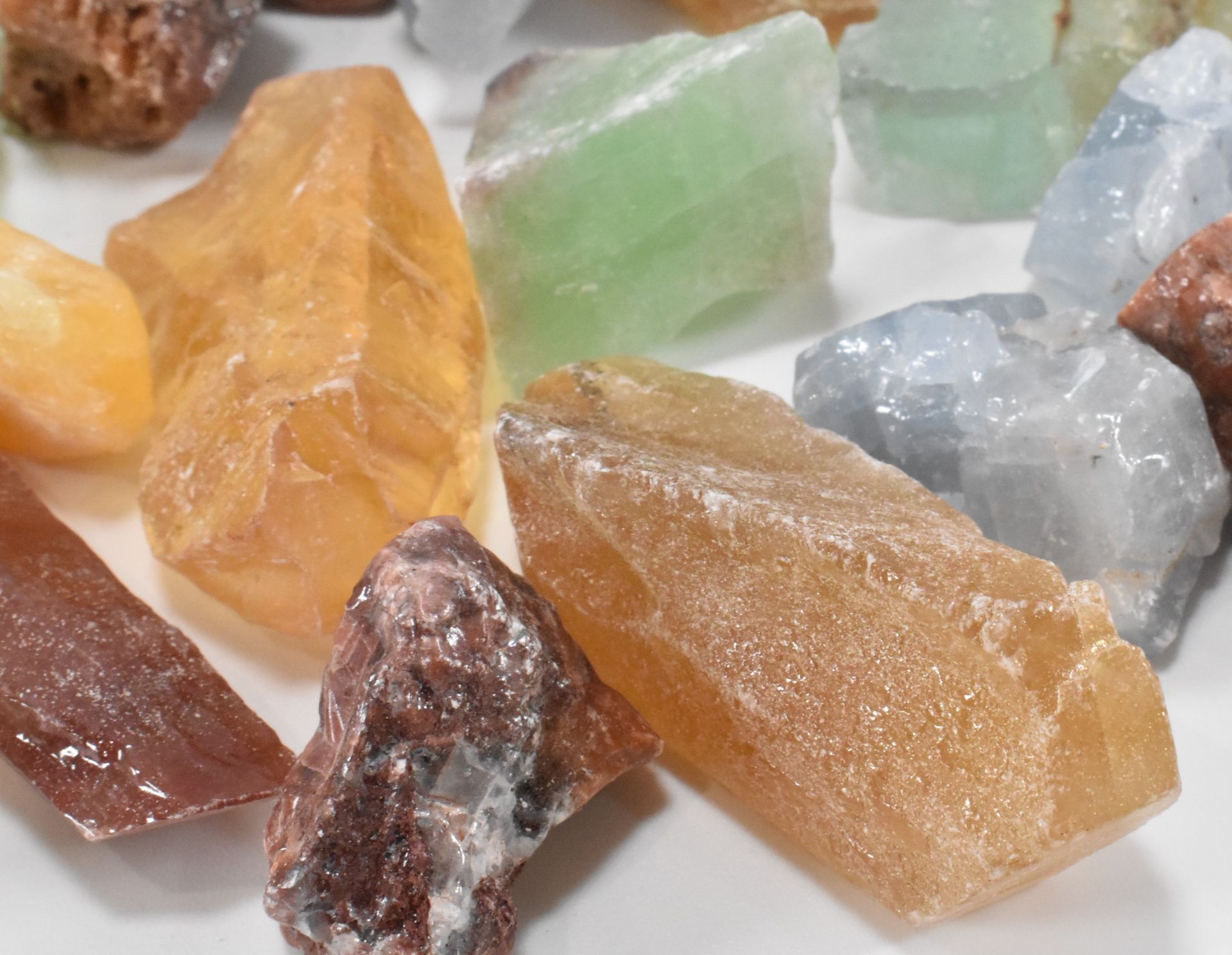 MINERAL SPECIMENS - COLLECTION OF CALCITE - Image 5 of 6