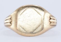 9CT GOLD 1930S SIGNET RING