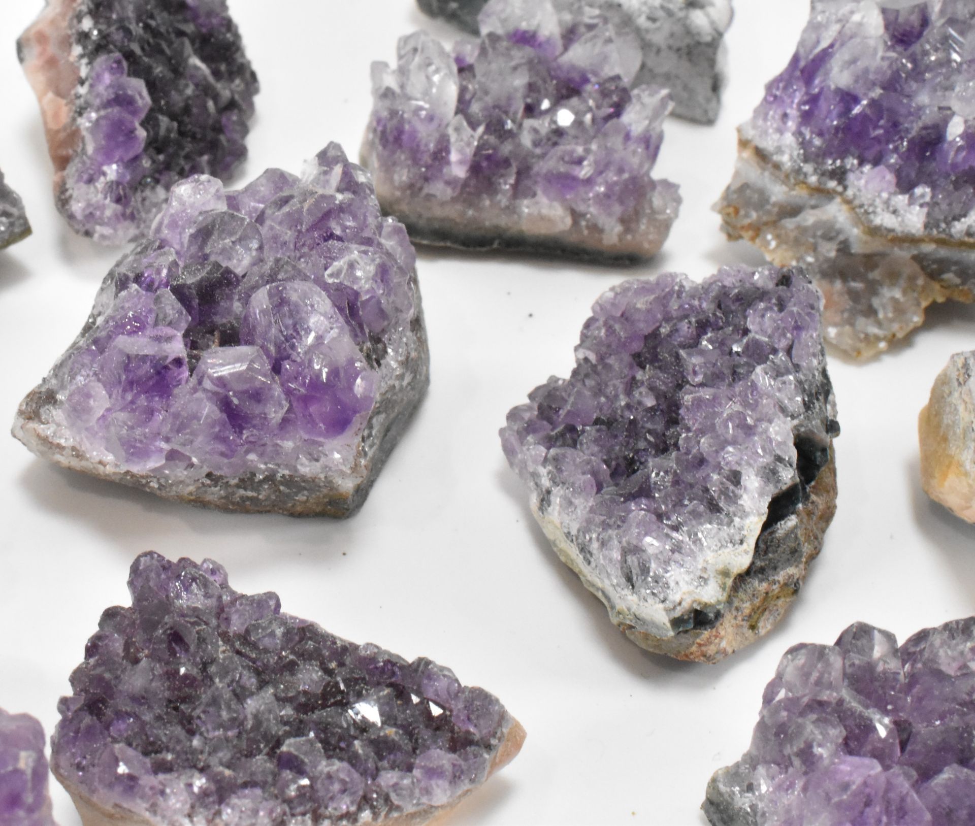 MINERAL SPECIMENS - COLLECTION OF AMETHYST - Image 4 of 4