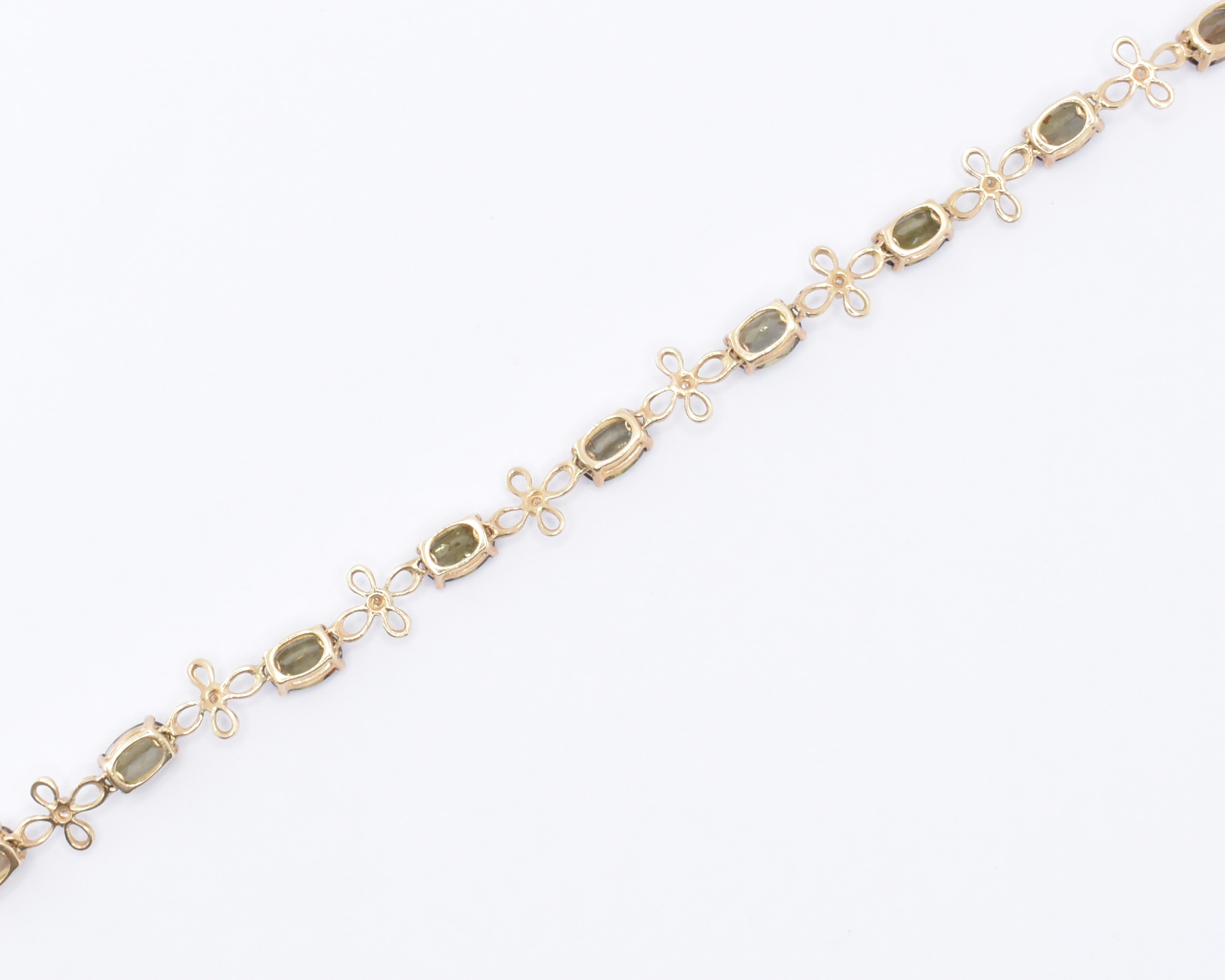 9CT GOLD & TOURMALINE LINE BRACELET - Image 4 of 5