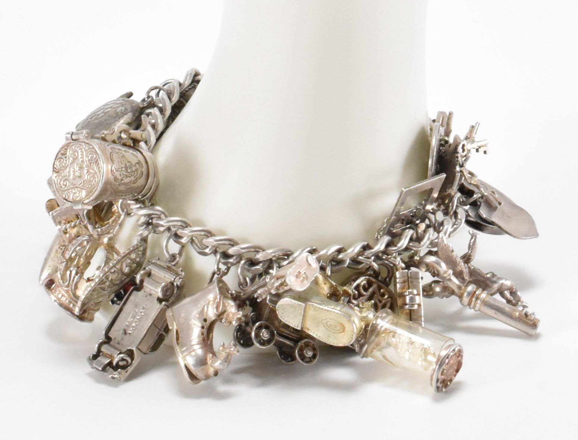 VINTAGE SILVER HALLMARKED CHARM BRACELET - Image 10 of 11