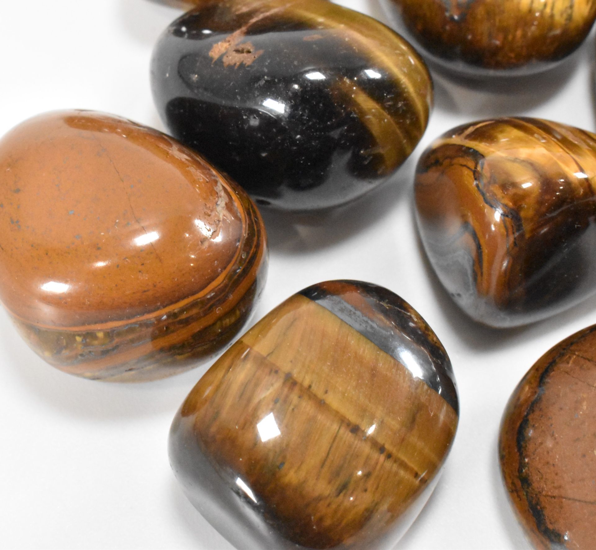 MINERAL SPECIMENS - COLLECTION OF TIGERS EYE - Image 4 of 4