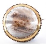 VICTORIAN 18CT GOLD & MOSS AGATE BROOCH PIN