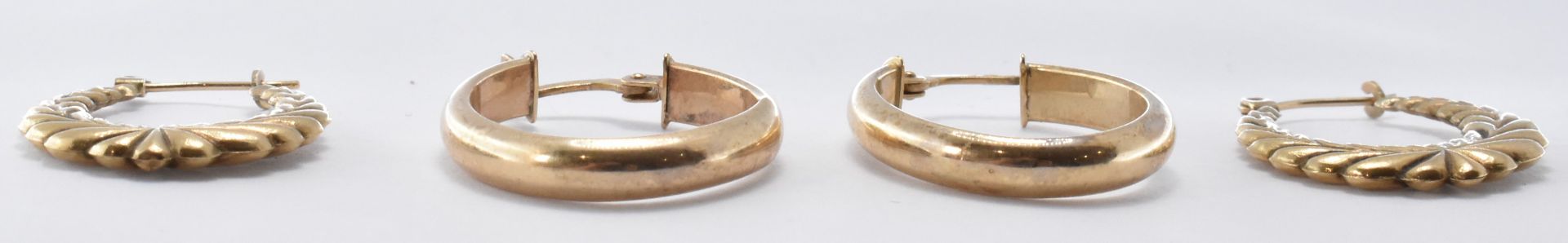 PAIR OF 9CT GOLD HOOP EARRINGS - Image 6 of 6