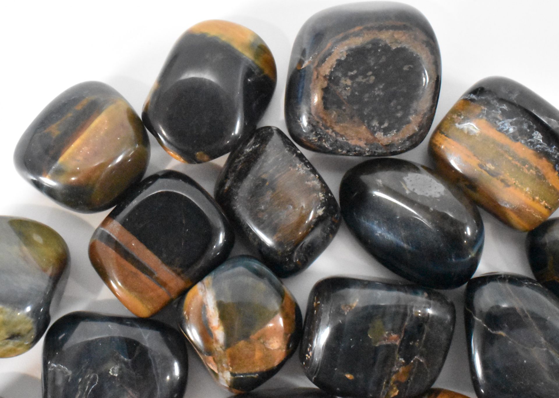MINERAL SPECIMENS - COLLECTION OF BLUE TIGERS EYE - Image 5 of 5