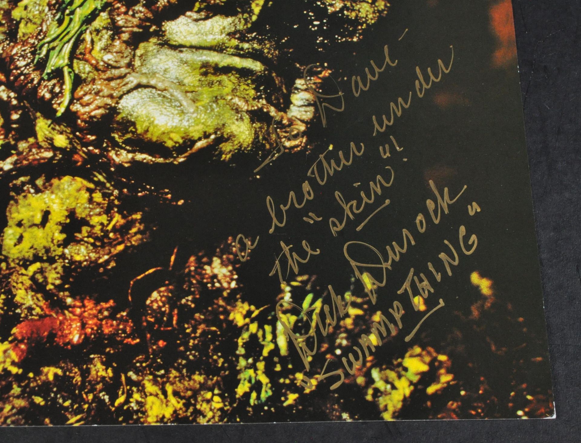 ESTATE OF DAVE PROWSE - DICK DUROCK - SWAMP THING - SIGNED PHOTO - Bild 2 aus 2