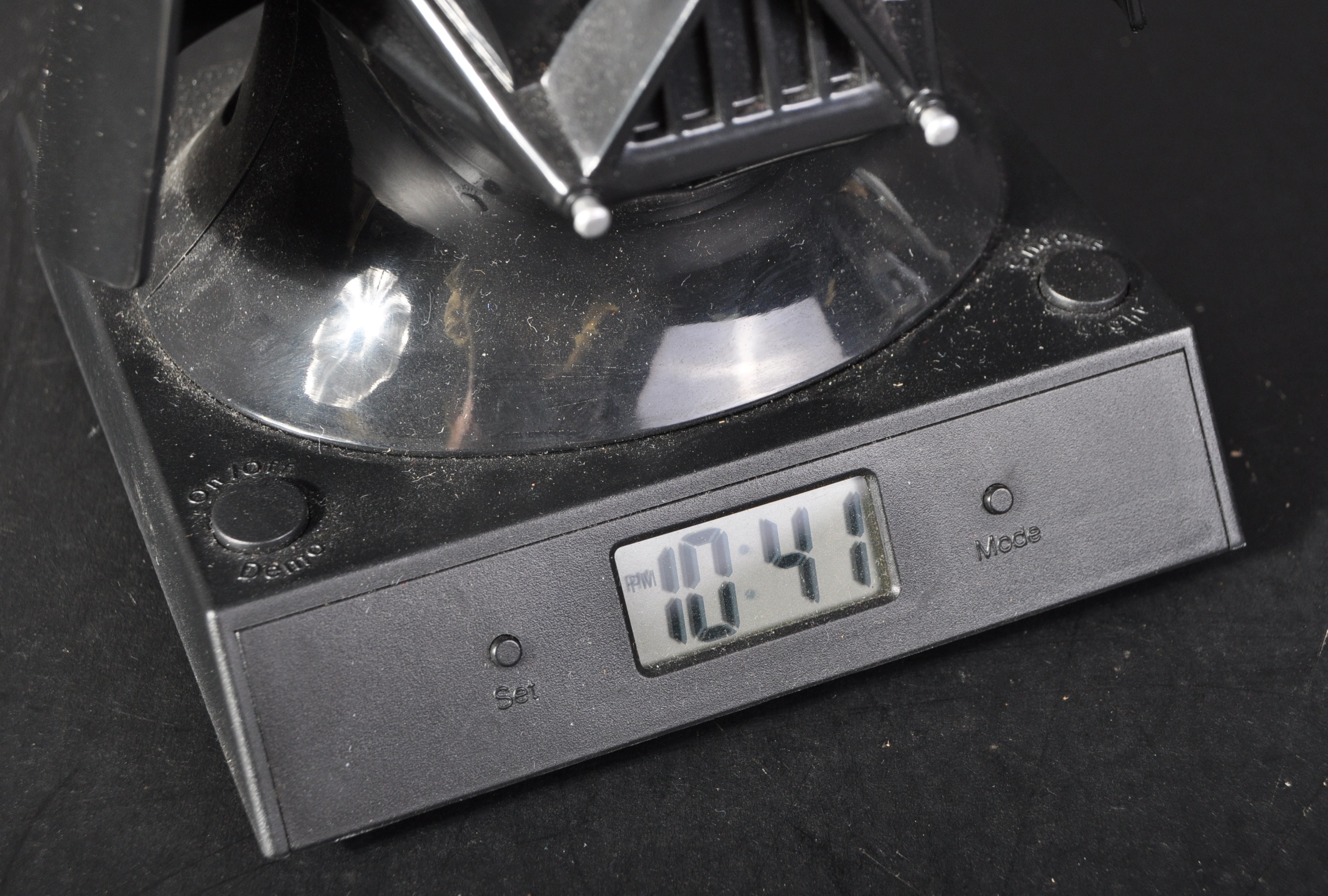 ESTATE OF DAVE PROWSE - PROWSE'S DARTH VADER ALARM CLOCK - Image 2 of 5