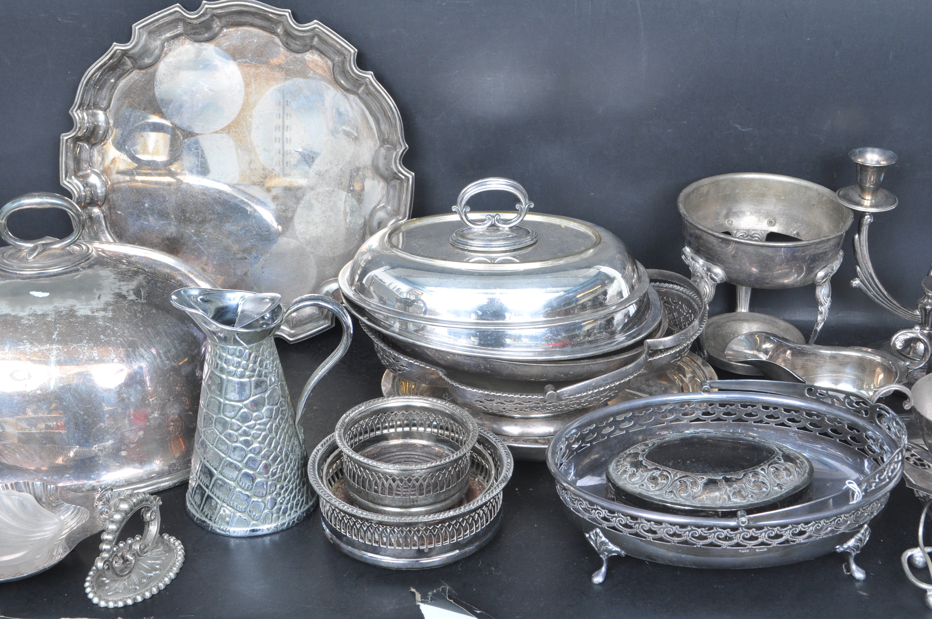 COLLECTION FO VINTAGE 20TH CENTURY SILVER PLATE - Image 2 of 7