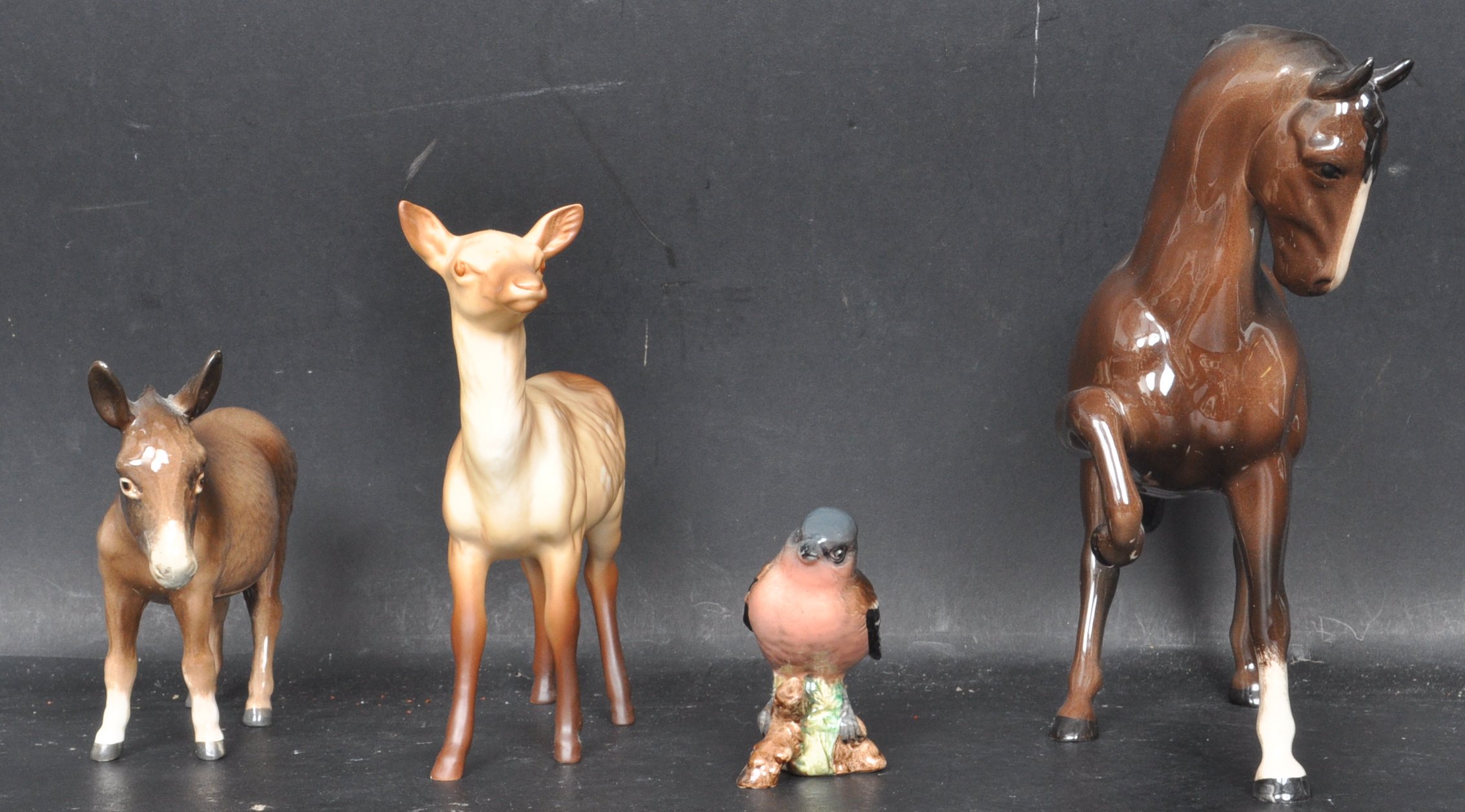 GROUP OF FOUR CERMIC PORCELAIN BESWICK FIGURINES - Image 2 of 7