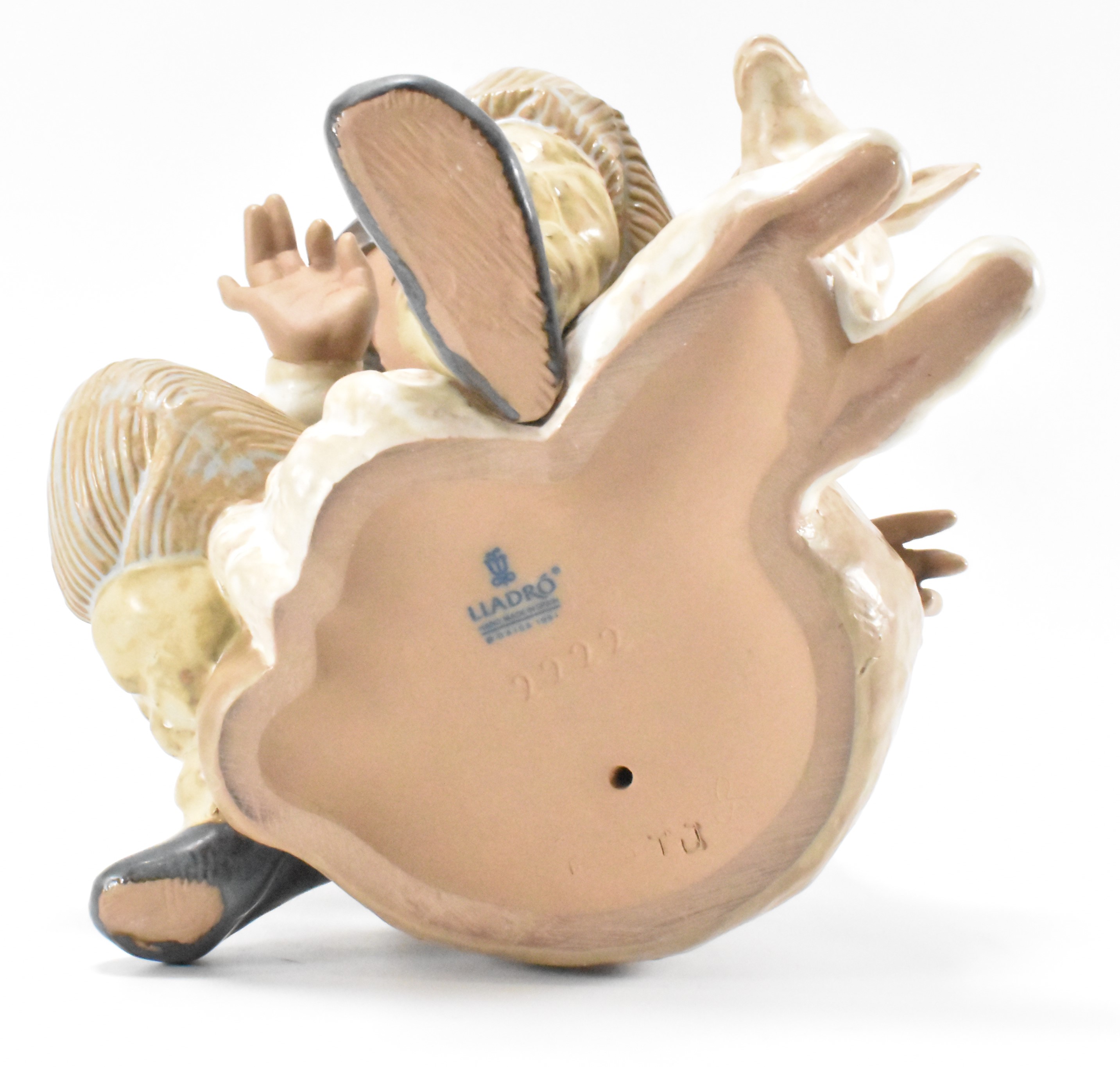 LLADRO “ TENDER MOMENT “ 2222 - Image 6 of 6