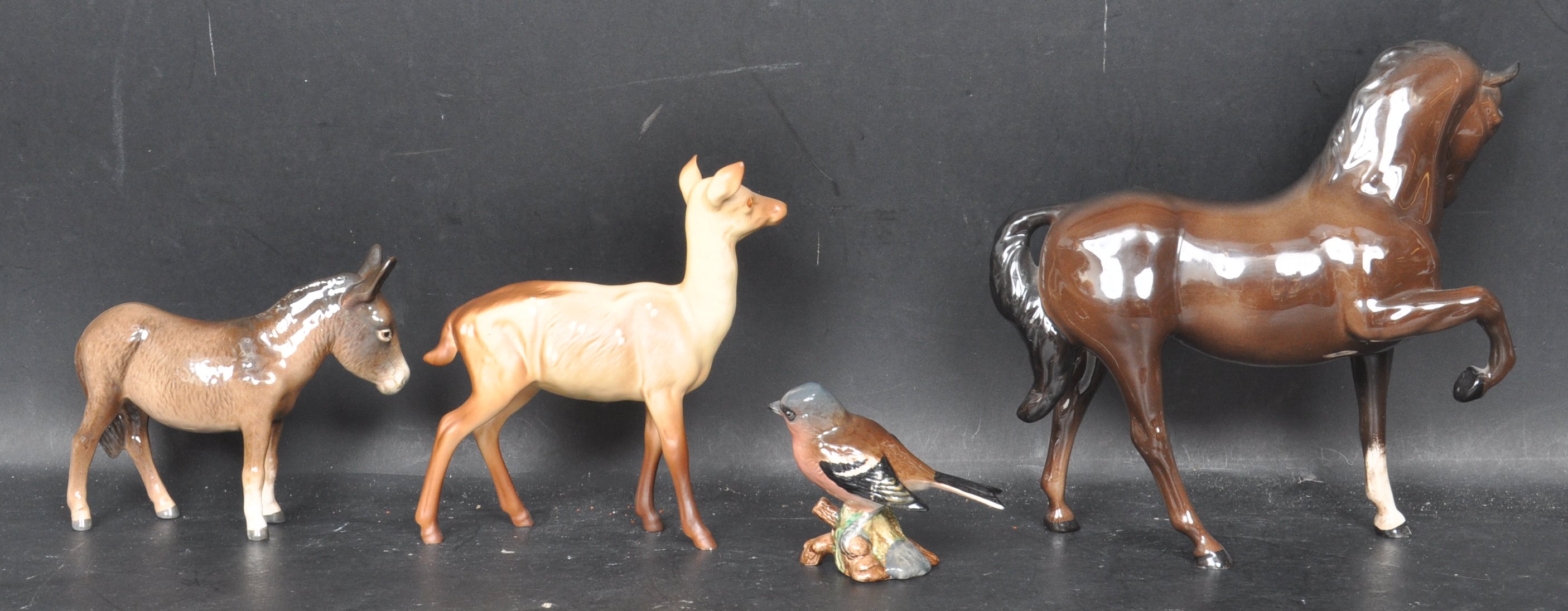 GROUP OF FOUR CERMIC PORCELAIN BESWICK FIGURINES - Image 3 of 7