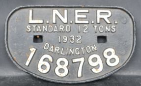 EARLY 20TH CENTURY LNER / LONDON NORTH EAST METAL PLAQUE