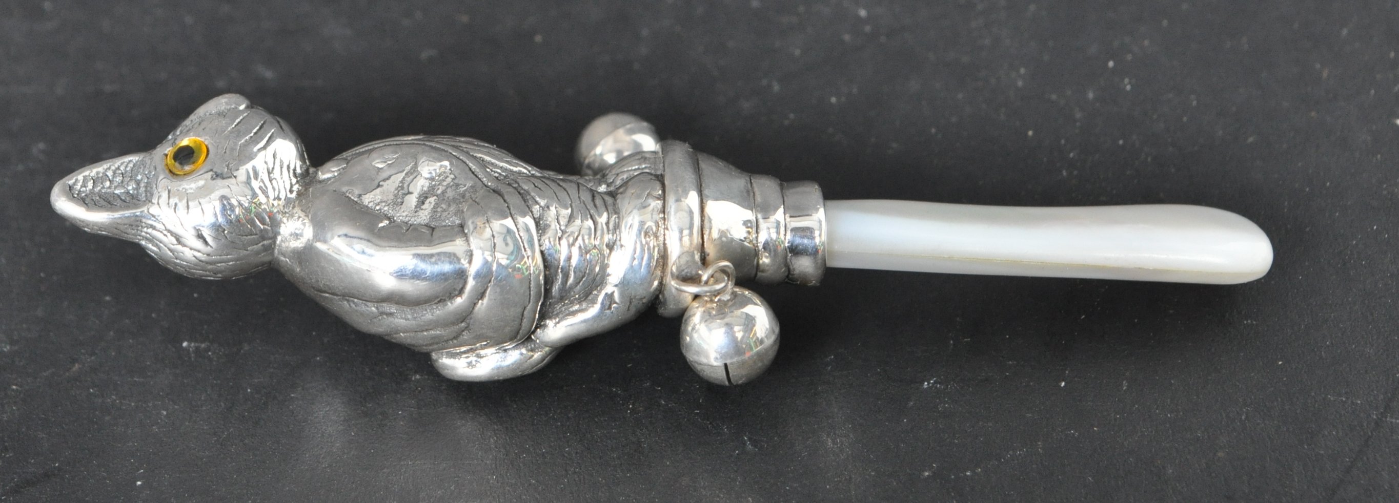 SILVER CHILDS PETER RABBIT RATTLE - Image 4 of 4