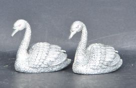 PAIR OF CONDIMENTS IN THE FORM OF A SWAN