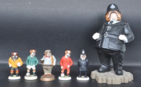 COLLECTION OF ROBERT HARROP COUNTRY COMPANIONS FIGURINES
