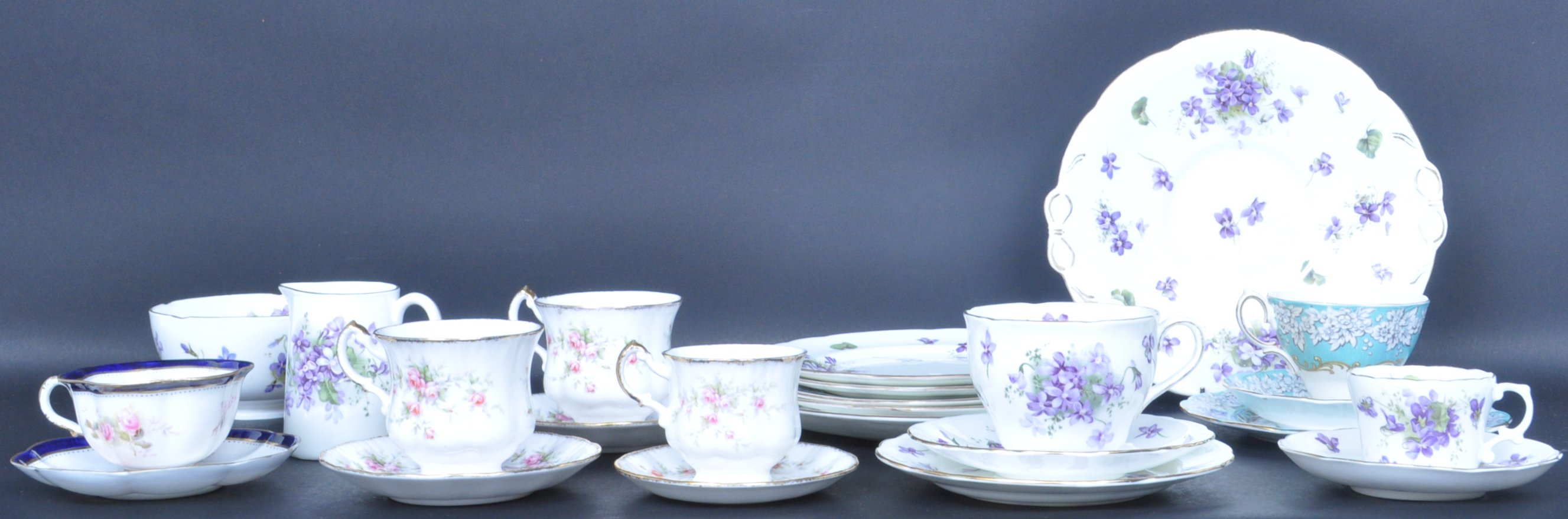 COLLECTION OF VINTAGE 20TH CENTURY CHINA TABLEWARES