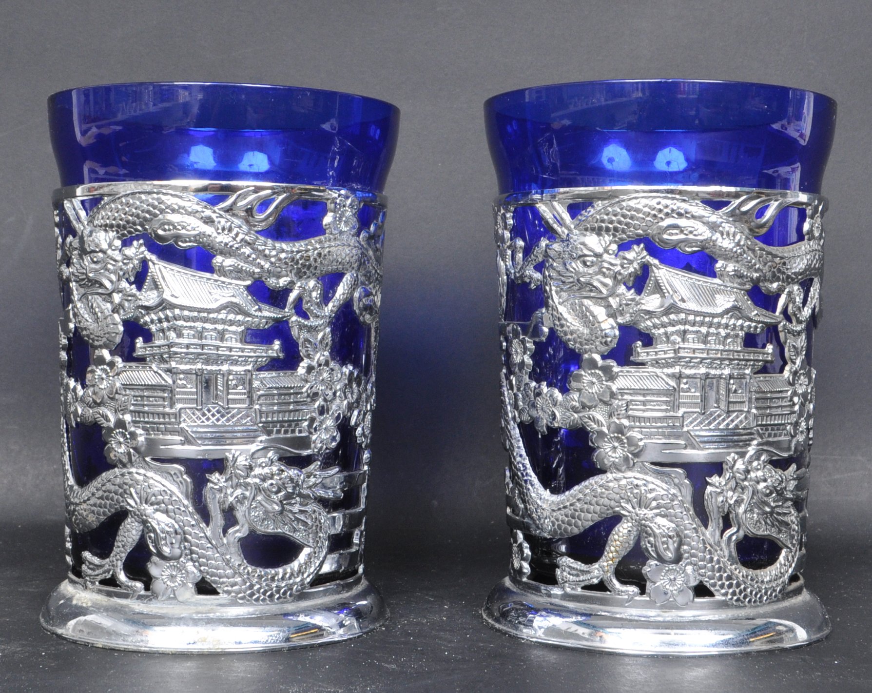 PAIR OF VINTAGE HONG KONG WHITE METAL AND GLASS GOBLETS - Image 4 of 6