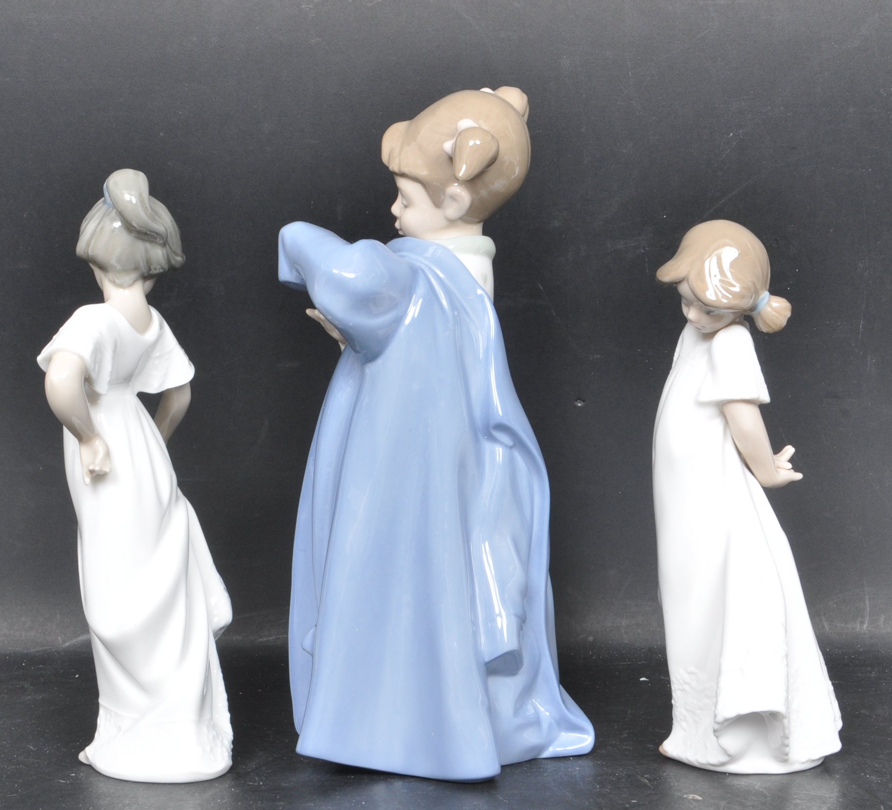 THREE NAO BY LLADRO CERAMIC PORCELAIN FIGURINES - 1110 - 1109 - 1316 - Image 4 of 7