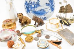 December Antiques & Collectables - Ceramics & Collectables Auction