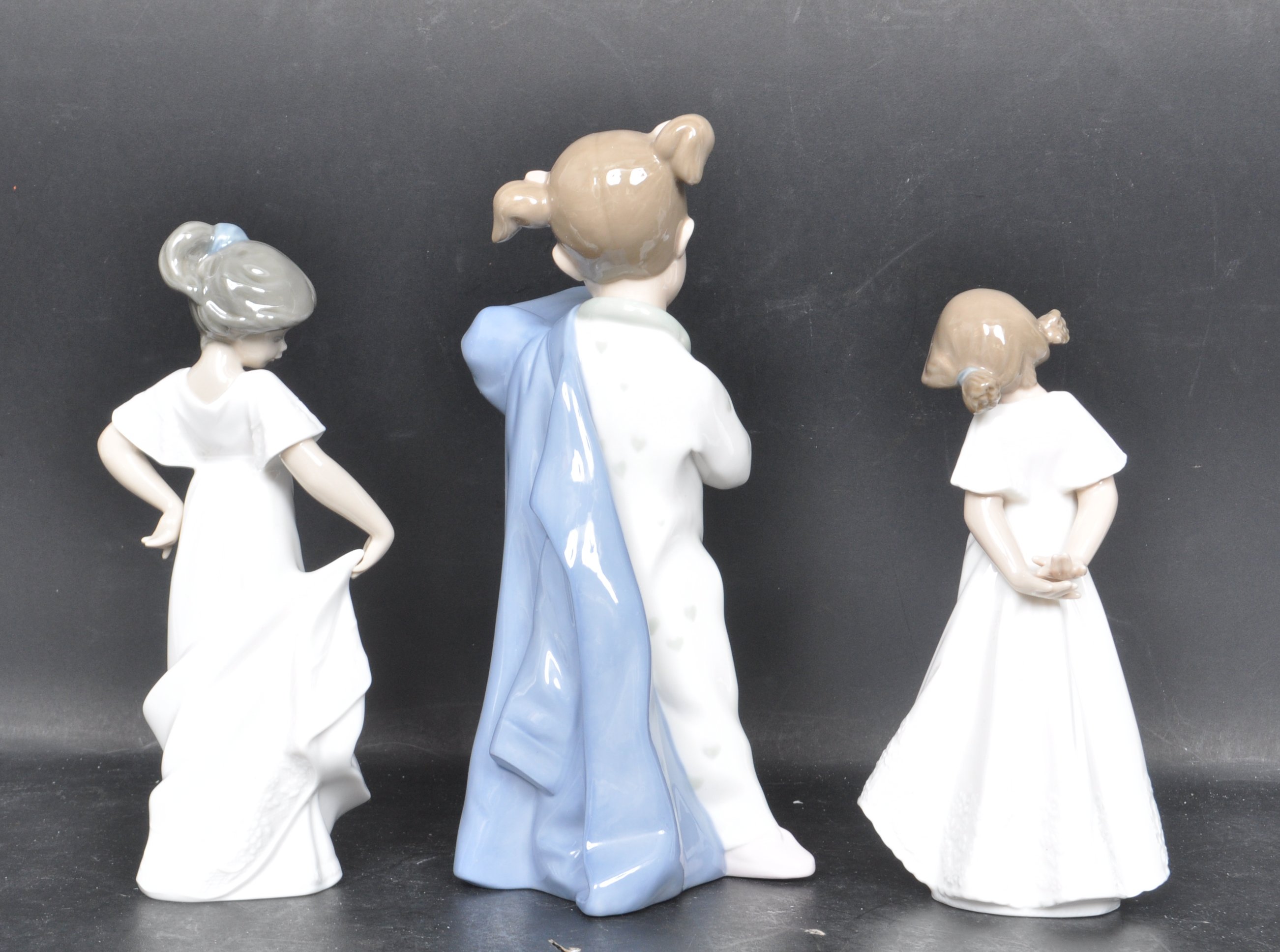 THREE NAO BY LLADRO CERAMIC PORCELAIN FIGURINES - 1110 - 1109 - 1316 - Image 3 of 7
