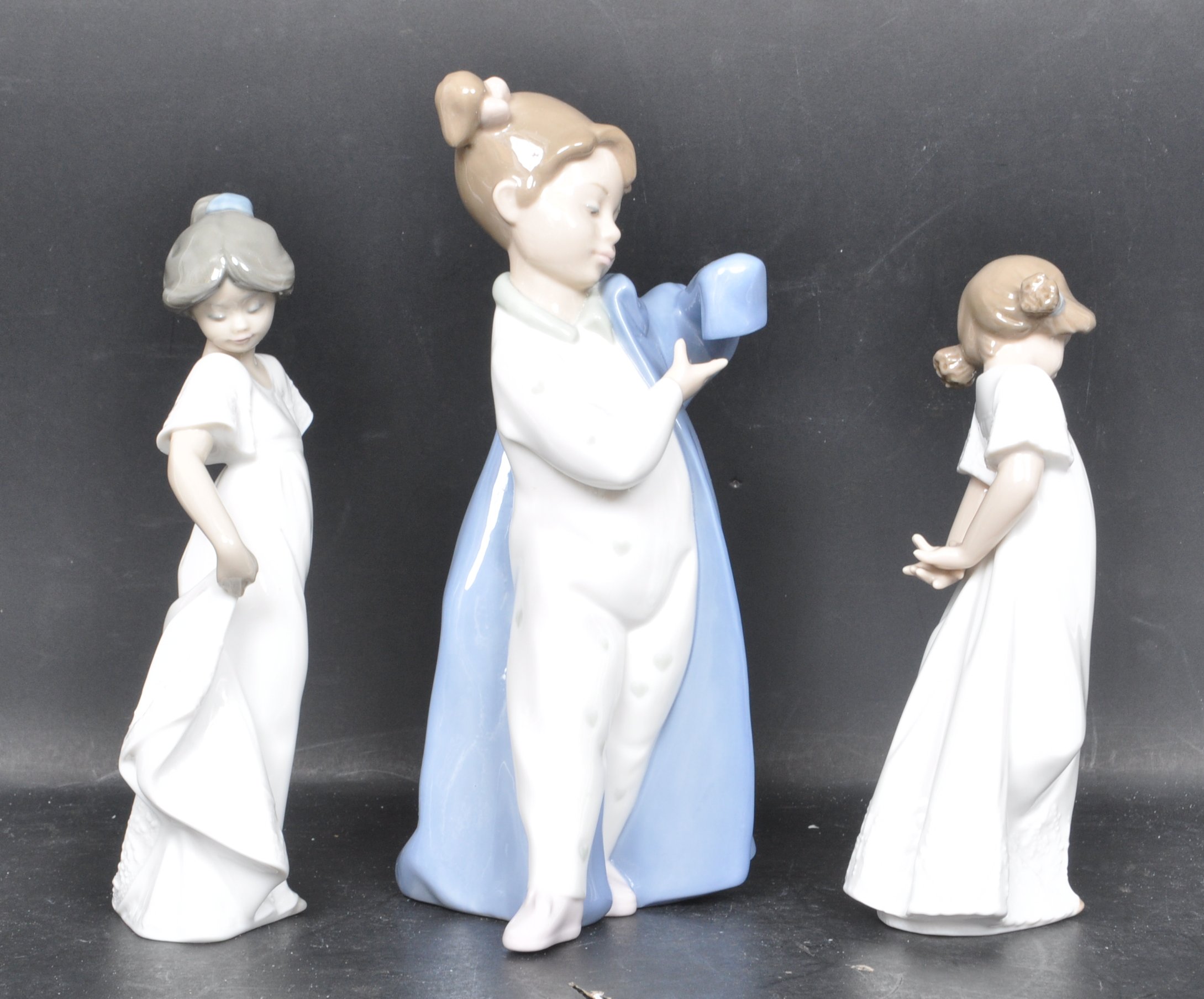 THREE NAO BY LLADRO CERAMIC PORCELAIN FIGURINES - 1110 - 1109 - 1316 - Image 2 of 7
