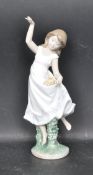 LLADRO EVENT 1999 - GARDEN DANCE 6580 - CERAMIC PORCELAIN FIGURINE