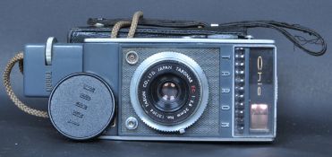 VINTAGE 1960 TARON CHIC CAMERA