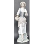 VINTAGE 20TH CENTURY LLADRO FIGURINE