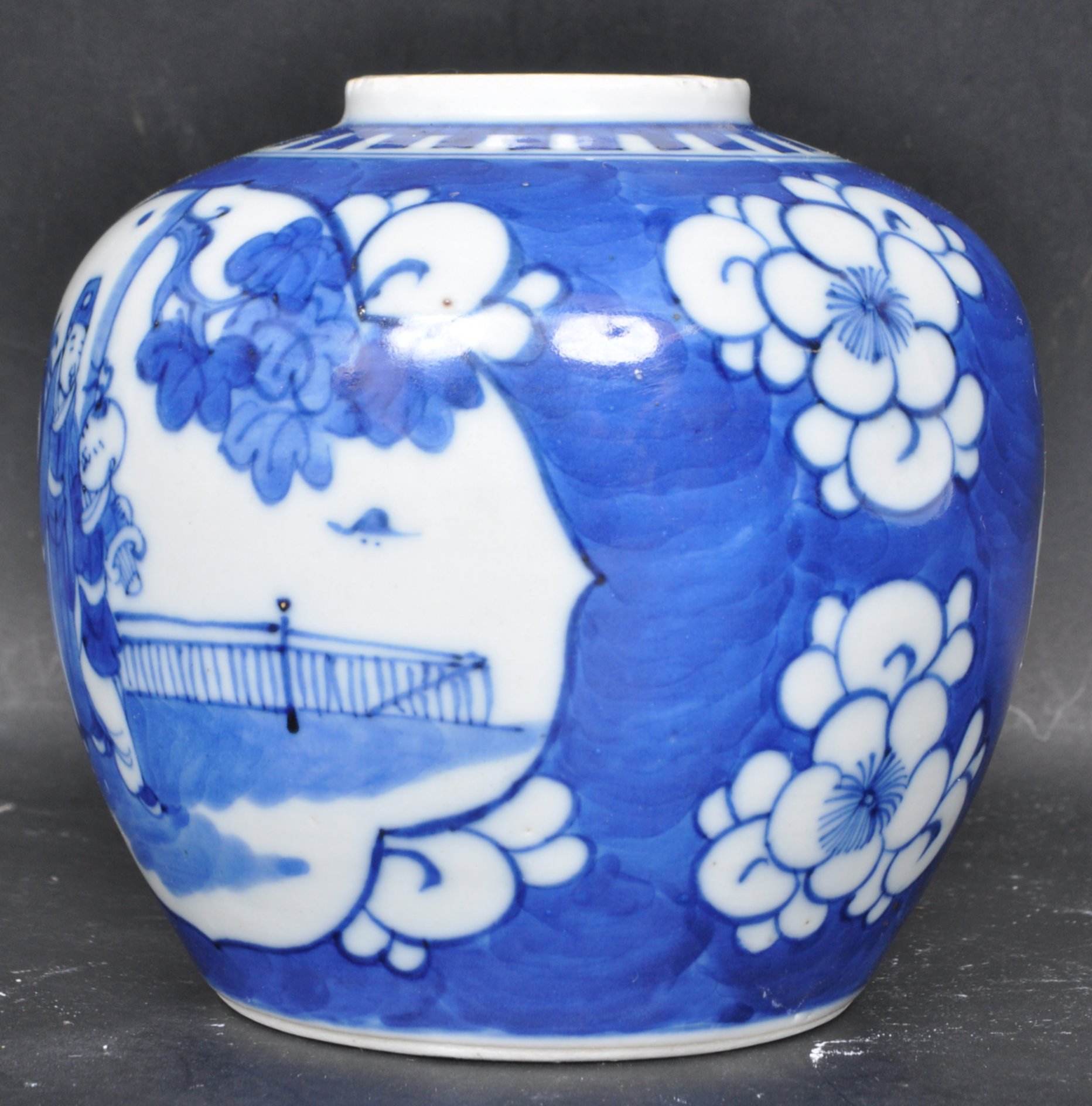 19TH CENTURY CHINESE ORIENTAL BLUE AND WHITE GINGER JAR - Image 2 of 5