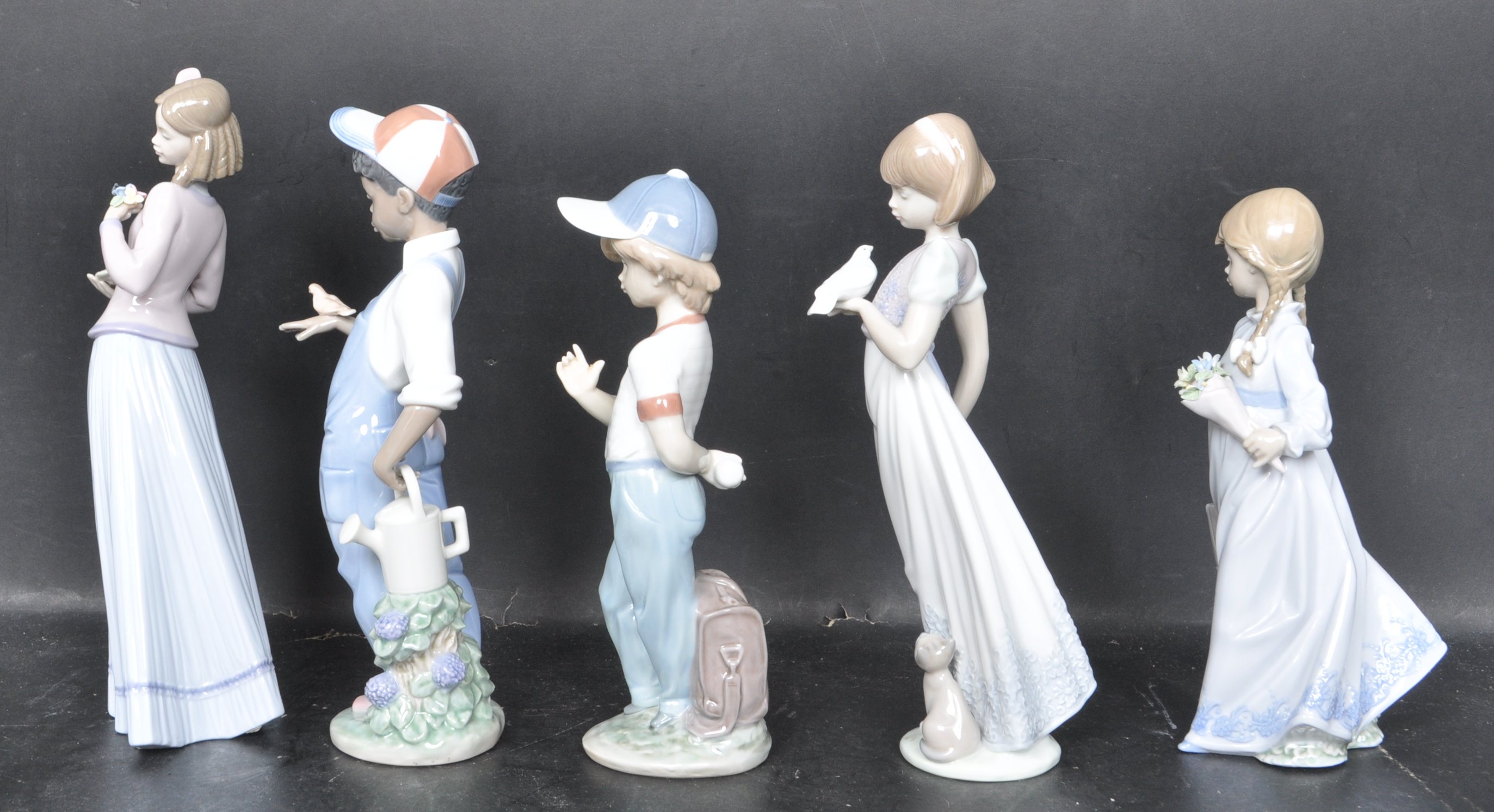 COLLECTION OF FIVE SPANISH LLADRO CERAMIC PORCELAIN FIGURINES - Image 4 of 6
