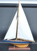 VINTAGE MID CENTURY POND CENTURY POND YACHT