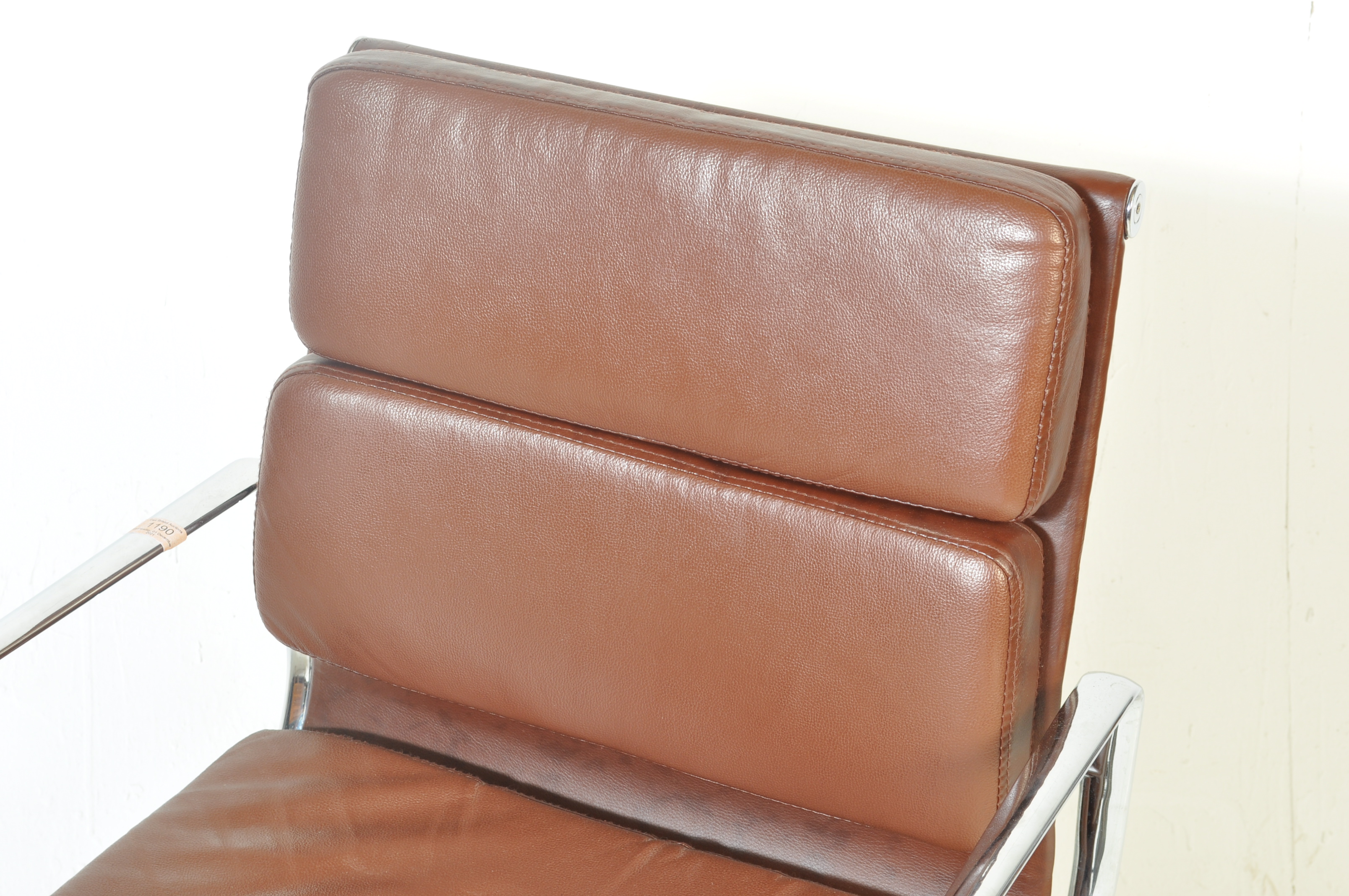 EAMES EA217 CHROME & LEATHER VITRA MANNER DESK CHAIRS - Image 4 of 6