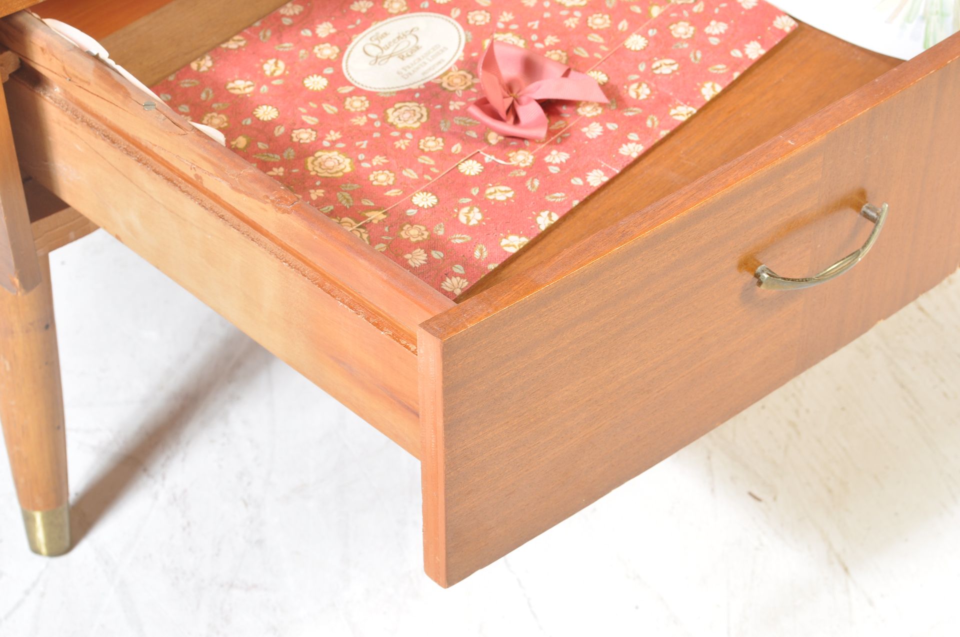 VINTAGE RETRO MID 20TH CENTURY TEAK WOOD DRESSING TABLE - Image 7 of 7