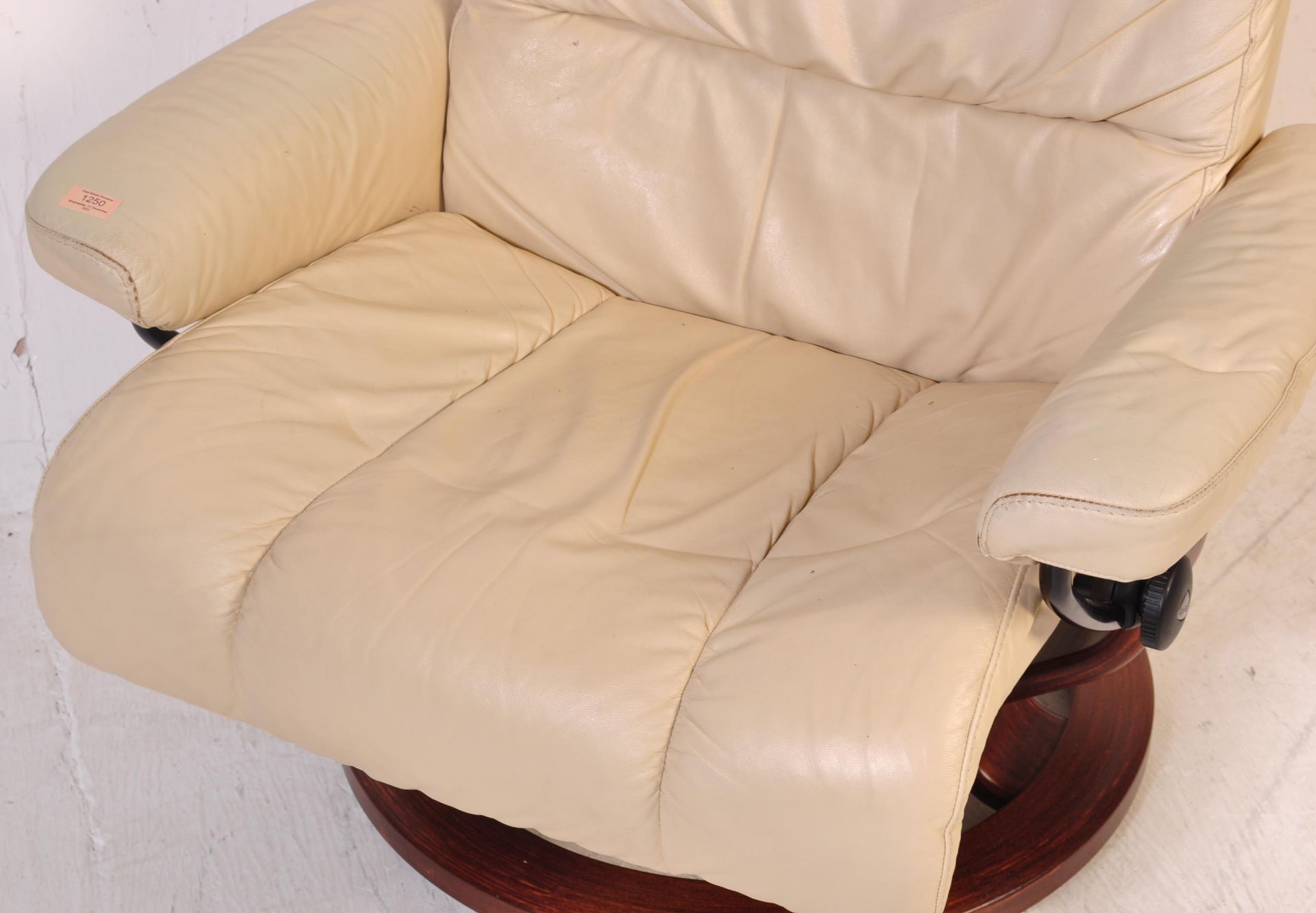 EKORNES - STRESSLESS - ORIGINAL VINTAGE ARMCHAIR - Image 3 of 6