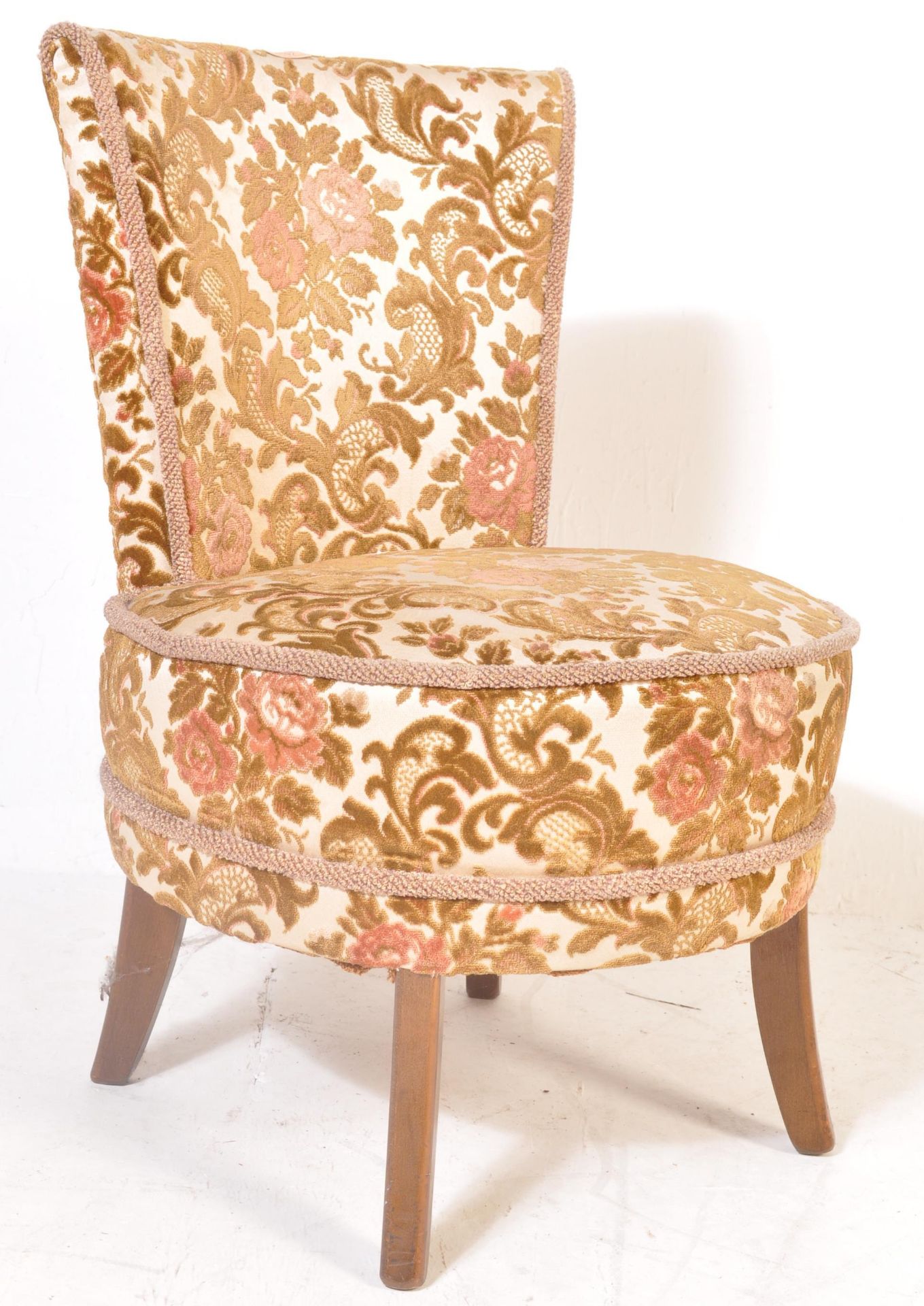 CIRCA 1930S COCKTAIL / BOUDOIR CHAIR