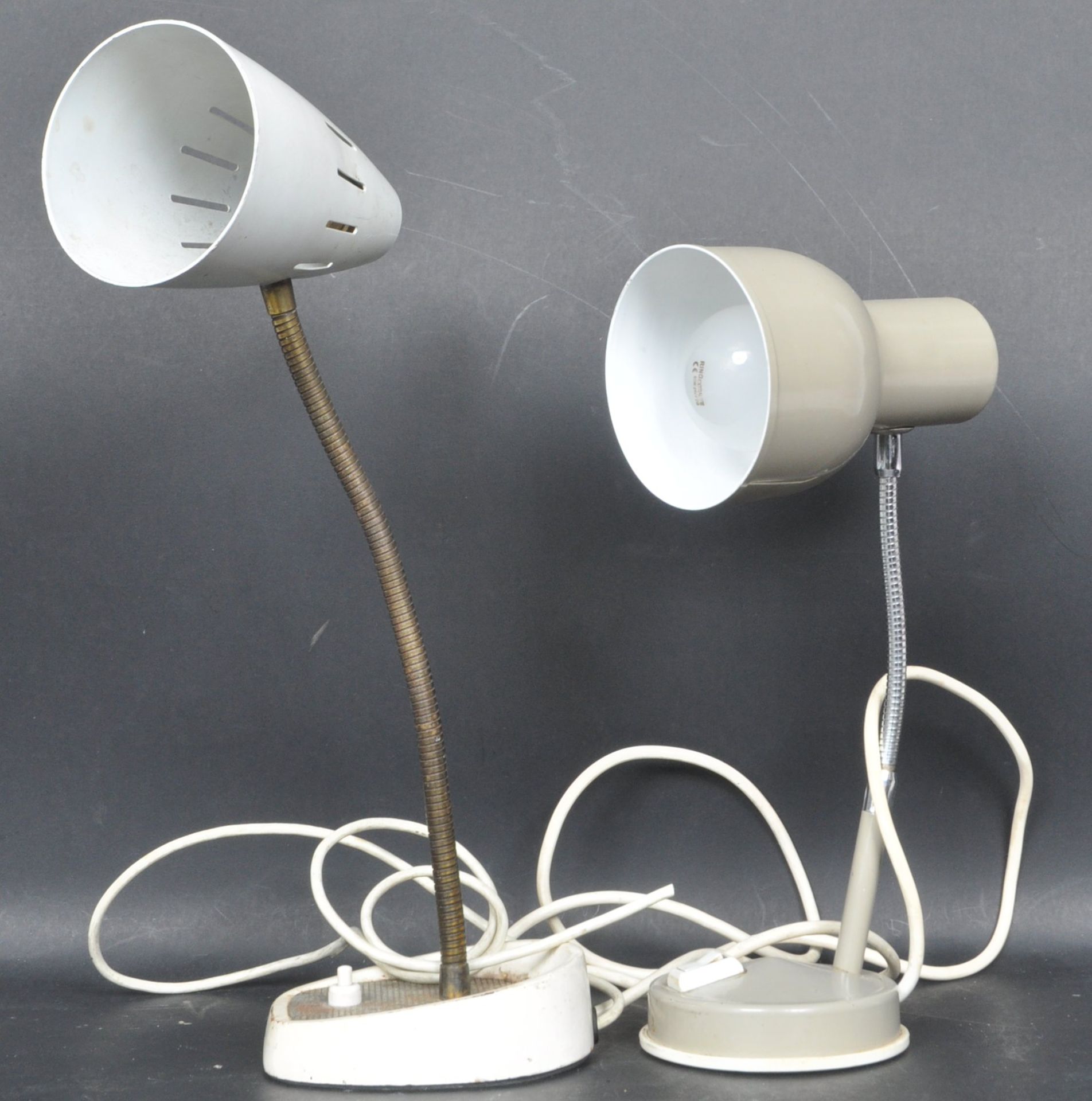 TWO RETRO VINTAGE MID 20TH CENTURY DESKTOP LAMPS - Image 4 of 7