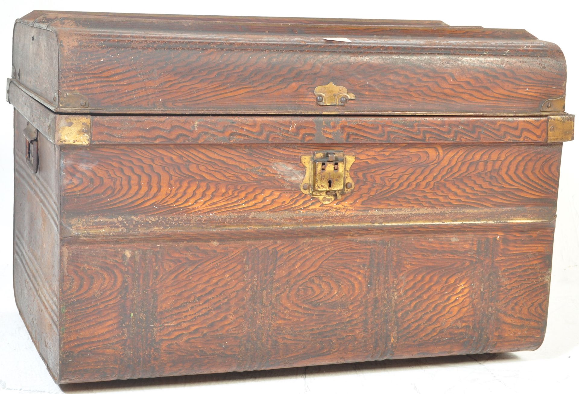 RETRO VINTAGE INDUSTRIAL MID 20TH CENTURY TRUNK - Image 2 of 5