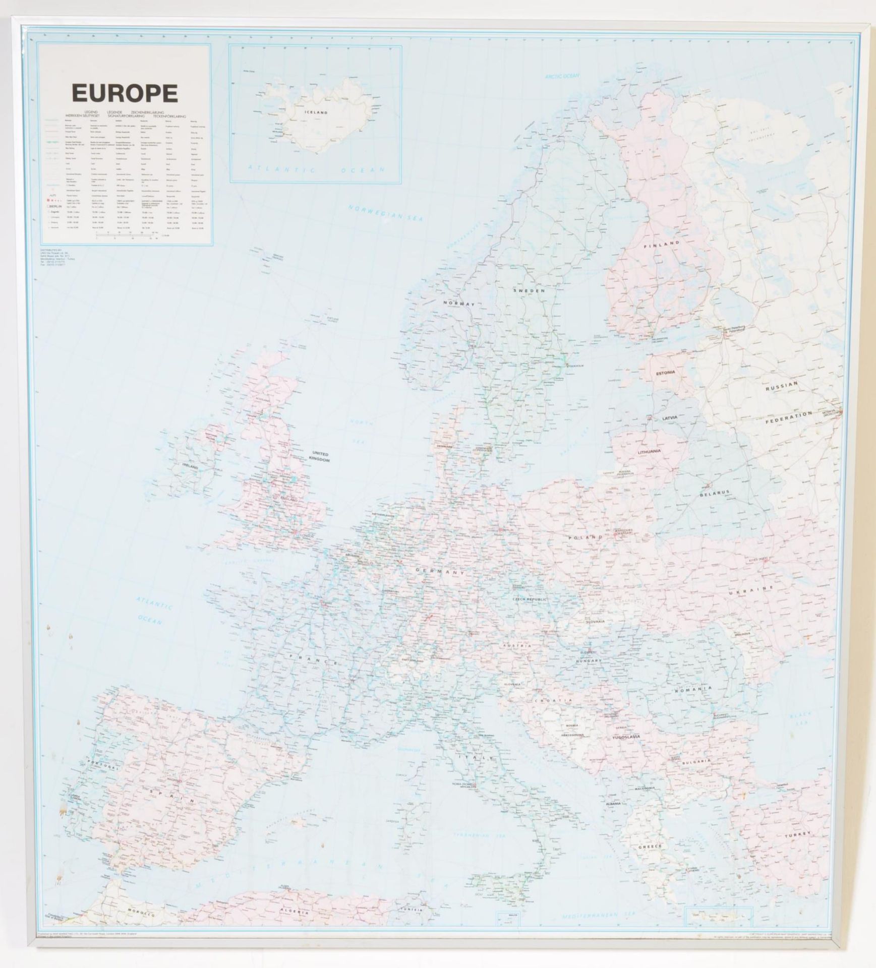 RETRO VINTAGE MAP OF EUROPE