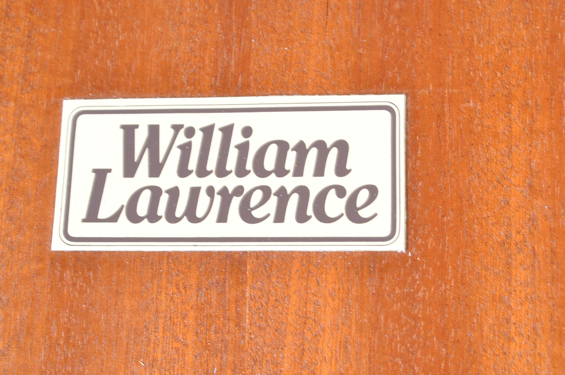 MID 20TH CENTURY TEAK WOOD DINNIG SUITE BY WILLIAM LAWRENCE - Image 6 of 9