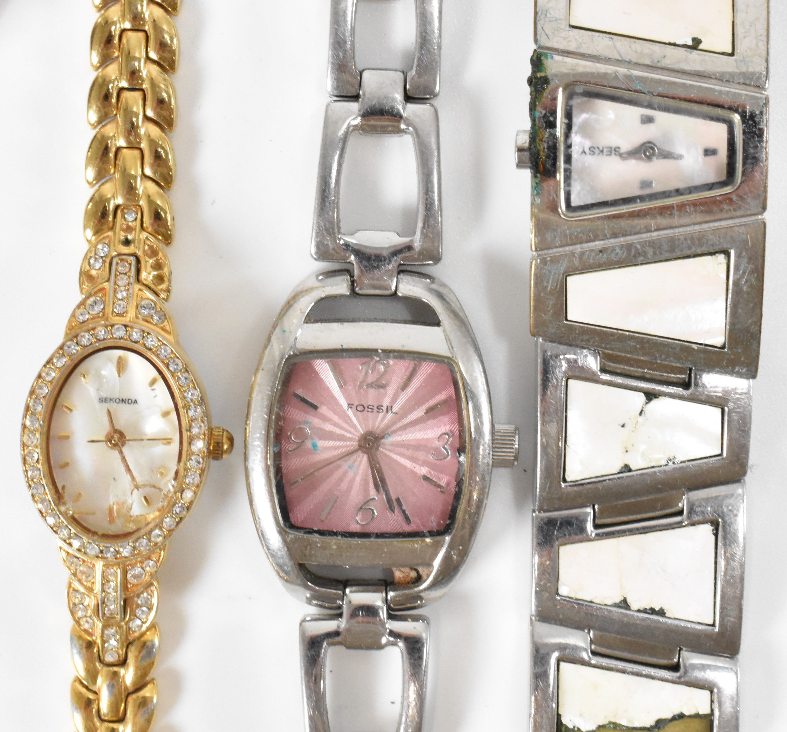 LARGE COLLECTION OF LADIES WRIST WATCHES - Image 5 of 15