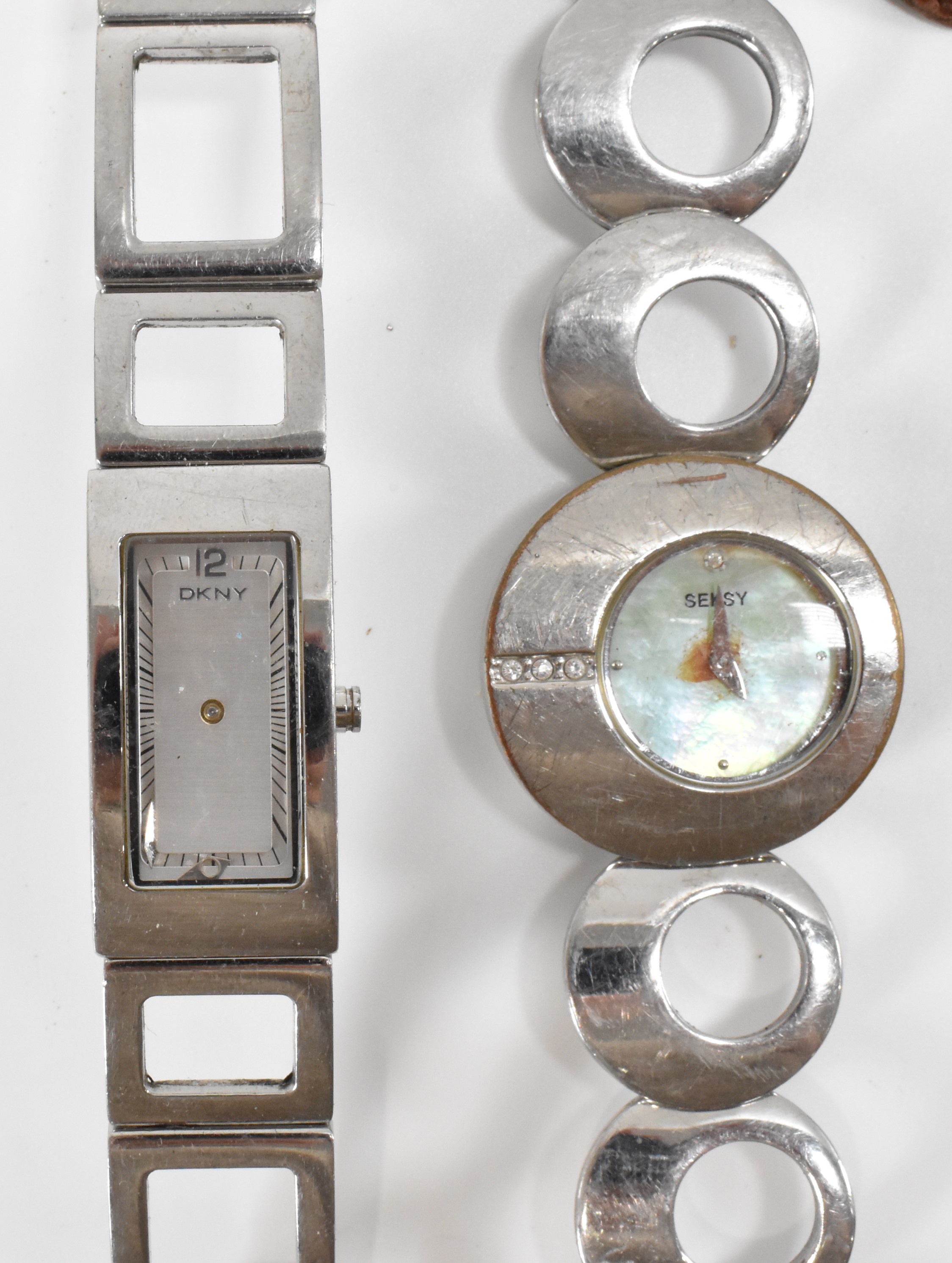 LARGE COLLECTION OF LADIES WRIST WATCHES - Image 14 of 15