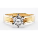 18CT GOLD & DIAMOND SOLITAIRE RING