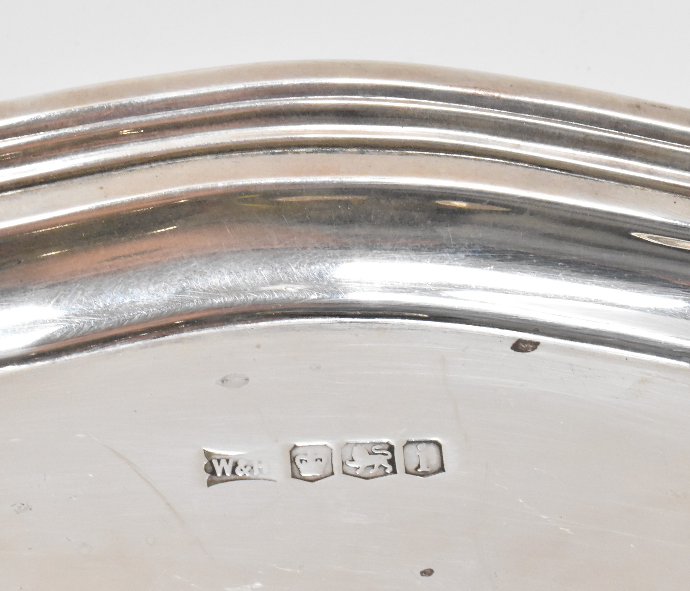 1920'S WALKER & HALL SILVER PLATTER - Image 2 of 5