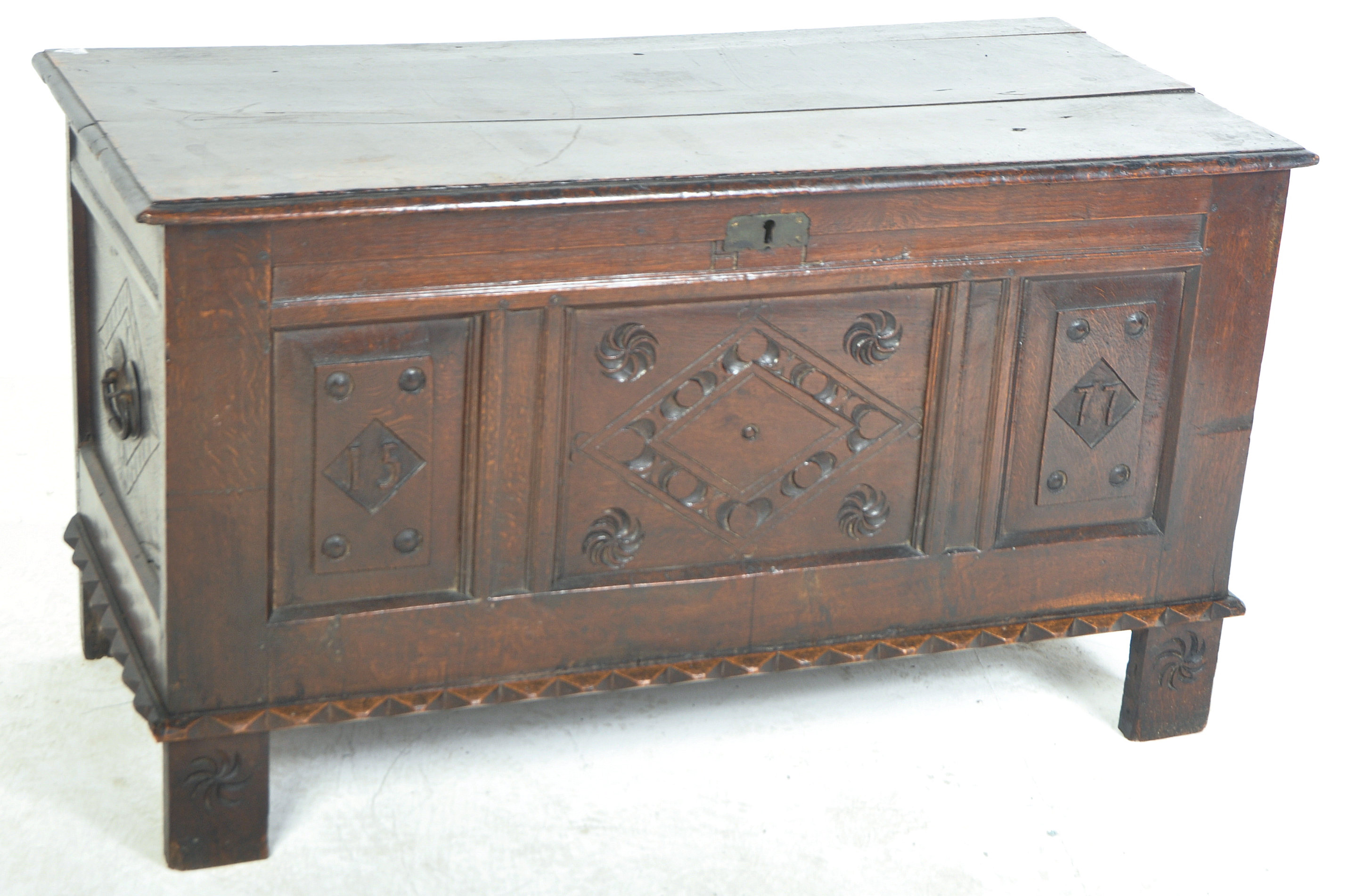 18TH CENTURY OAK COFFER WITH CARVED FIELDED PANELS - Image 2 of 19