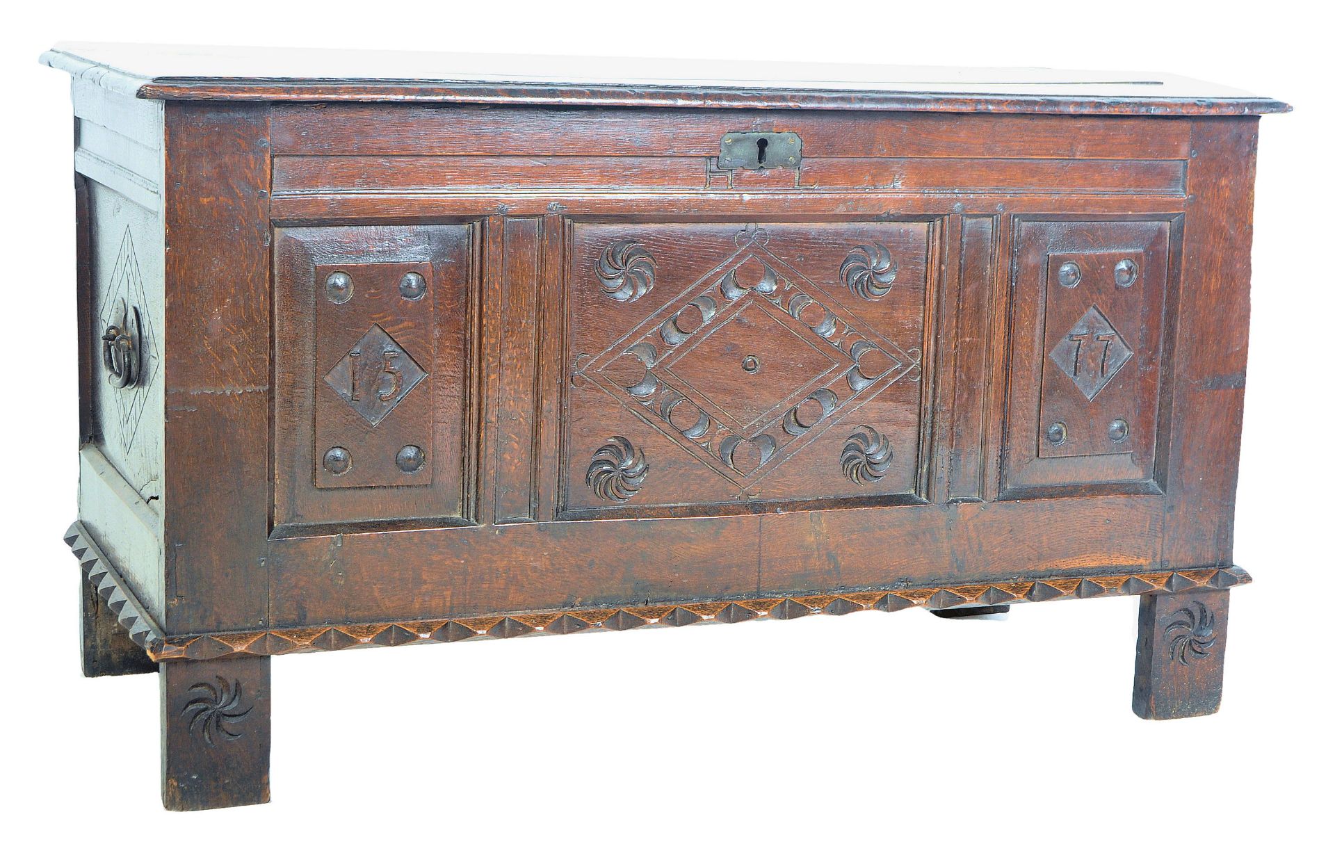 18TH CENTURY OAK COFFER WITH CARVED FIELDED PANELS